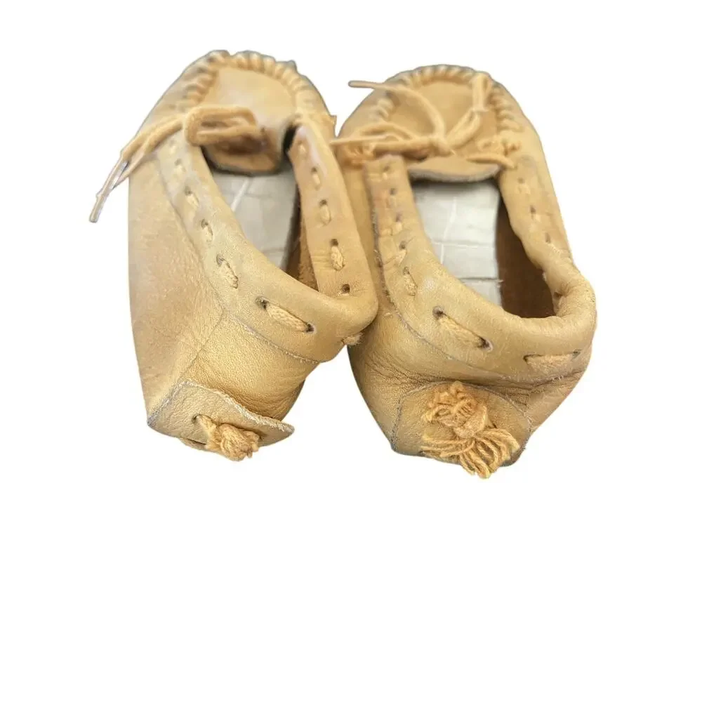 Vintage Handmade deer skin Moccasins Child/Toddler Leather 7.5” long very soft